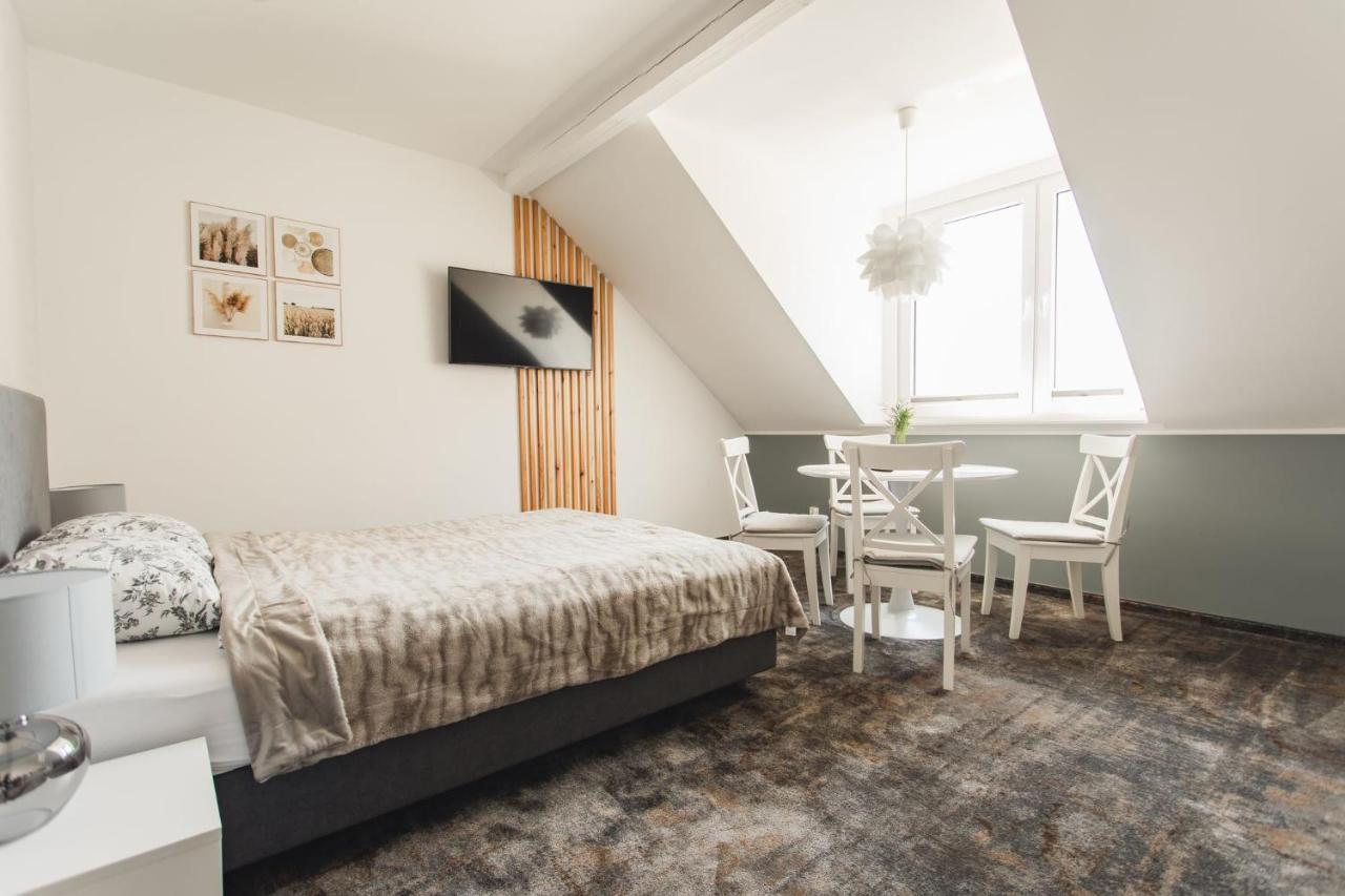 Livin Leba Otel Dış mekan fotoğraf